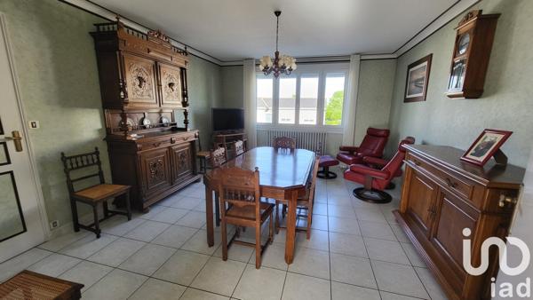 Maison traditionnelle 5 pièces de 93 m² à LE PUY-SAINT-BONNET (49300)