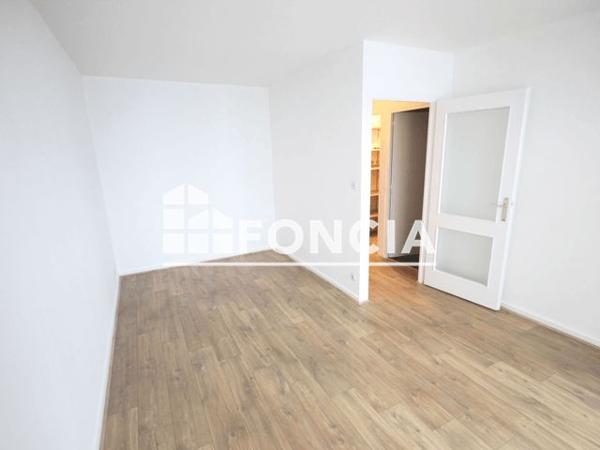 Location Studio 26.05 m² - LES CELIBATAIRES VI Grenoble 38000