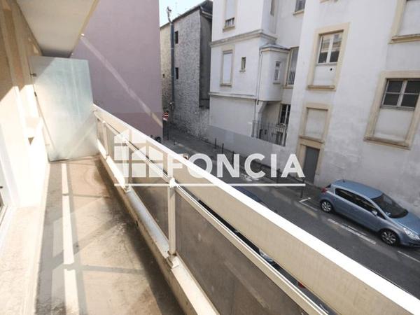 Location Studio 26.05 m² - LES CELIBATAIRES VI Grenoble 38000