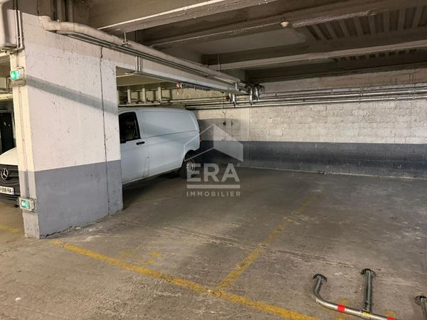 Emplacement de parking de 16m²