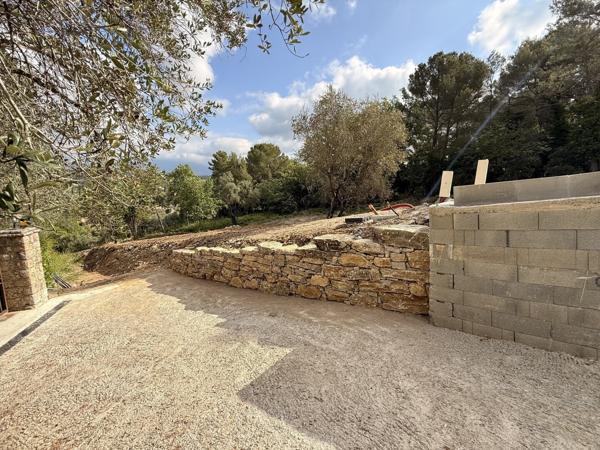 Mouans Sartoux Castellaras terrain 1 638 m² libre constructeur 598 000 €