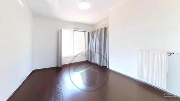 Vente                                                      Appartement
                        
                     3 pièces                      65 m2                     à Metz