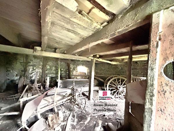 Ancien moulin à vendre à rénover entre Gelles et Mazaye de plus de 85m²