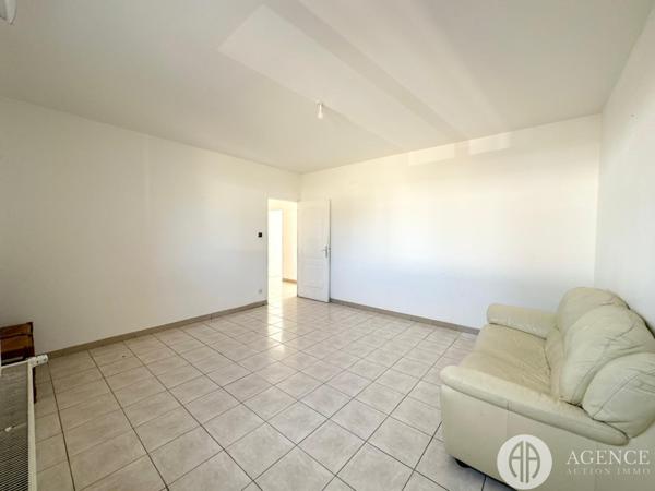 Saint-Rambert-d'Albon (26140) appartement deux chambres 2 places de stationnement