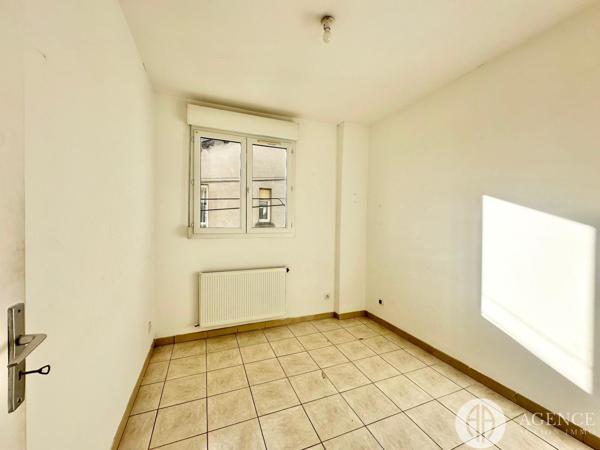 Saint-Rambert-d'Albon (26140) appartement deux chambres 2 places de stationnement