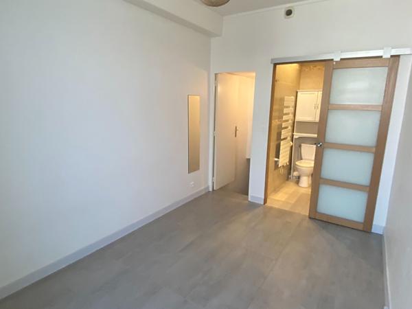 Appartement Viroflay 2 pièce(s) 29.22 m2