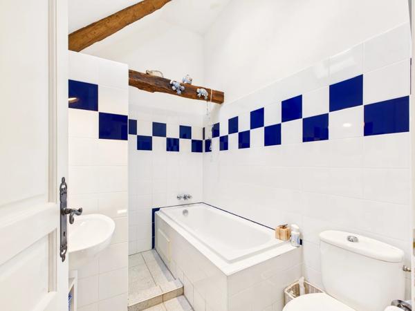 Belle maison de caractère nichée dans la campagne bucolique de l’Aveyron