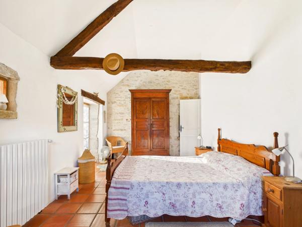 Belle maison de caractère nichée dans la campagne bucolique de l’Aveyron