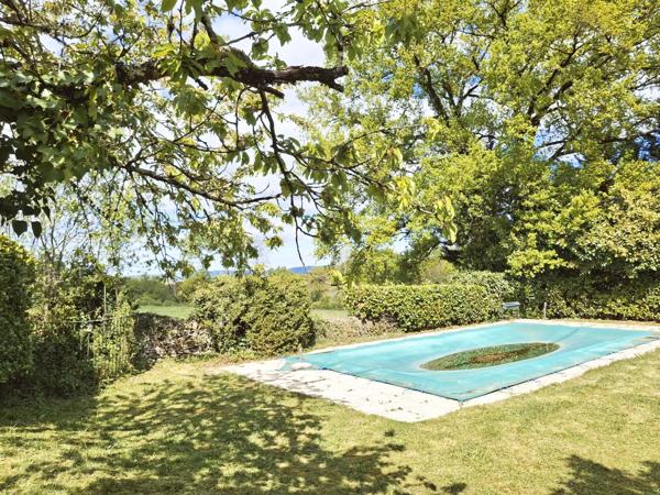Belle maison de caractère nichée dans la campagne bucolique de l’Aveyron