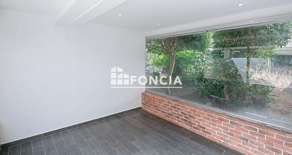 À vendre Local commercial 434.67 m² - Saint-raphaël 83700