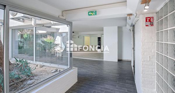 À vendre Local commercial 434.67 m² - Saint-raphaël 83700