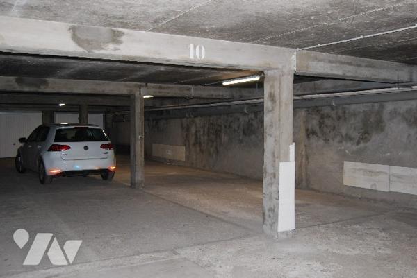 GARCHES  - Vaste appt T5, 116 m2, 200 m de la gare, balcon sud, cave, parking, proximité commerces