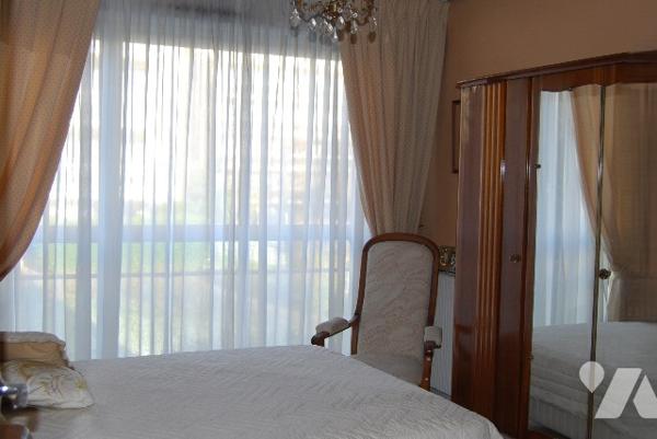 GARCHES  - Vaste appt T5, 116 m2, 200 m de la gare, balcon sud, cave, parking, proximité commerces
