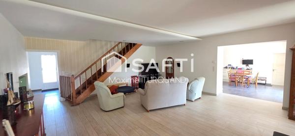 Maison 208m², 4 chambres, 1900m² de terrain + dépendances XL.