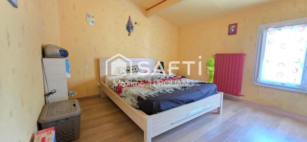 Maison 208m², 4 chambres, 1900m² de terrain + dépendances XL.