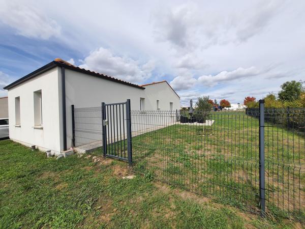 Maison à SAINT-SAVINIEN, 17350 - 4 pièces 88m²