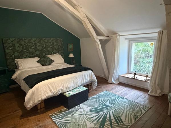 PLAISANCE(32) du Gers: AUTHENTIQUE LONGERE XVIIIs de 240m2, 4chambres, sur jardin paysagé clos de 2.500m2 et piscine hors sol, possibilité de chambres d hotes et/ou petit gîte ou accueil d'un parent,