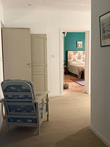 PLAISANCE(32) du Gers: AUTHENTIQUE LONGERE XVIIIs de 240m2, 4chambres, sur jardin paysagé clos de 2.500m2 et piscine hors sol, possibilité de chambres d hotes et/ou petit gîte ou accueil d'un parent,