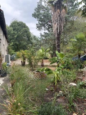 PLAISANCE(32) du Gers: AUTHENTIQUE LONGERE XVIIIs de 240m2, 4chambres, sur jardin paysagé clos de 2.500m2 et piscine hors sol, possibilité de chambres d hotes et/ou petit gîte ou accueil d'un parent,