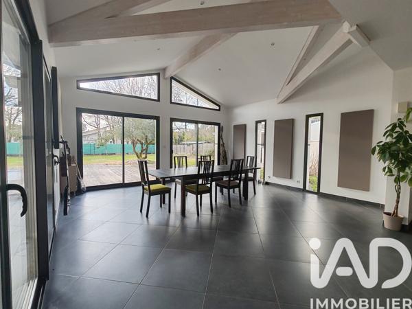 Maison à vendre 6 pièces 187 m² Pessac