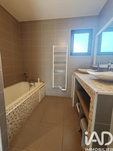 Maison à vendre 6 pièces 187 m² Pessac