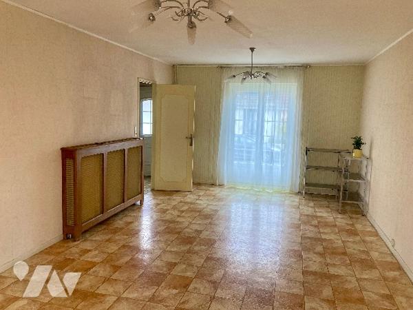 SAINT-QUENTIN, MAISON AVEC 3 CHAMBRES ET GARAGE