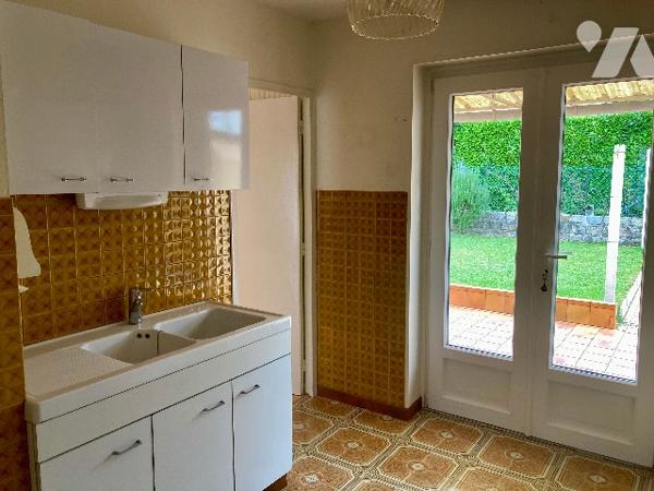 SAINT-QUENTIN, MAISON AVEC 3 CHAMBRES ET GARAGE