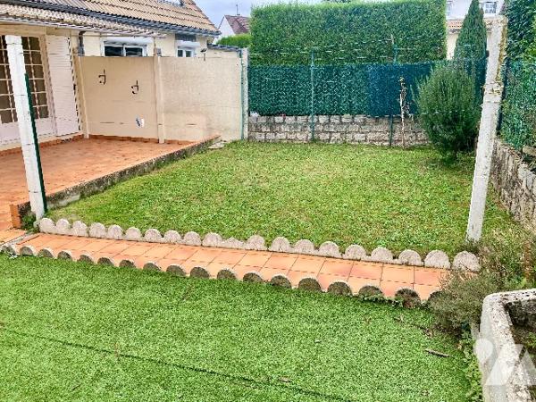 SAINT-QUENTIN, MAISON AVEC 3 CHAMBRES ET GARAGE