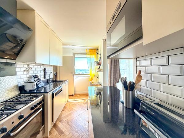 Appartement 3 pièces - Dernier étage avec vue panoramique sur Royan et aperçu mer