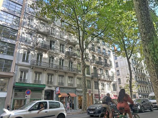 Appartement 415 000 € Lyon 06 2 p 80,9 m² DPE D
