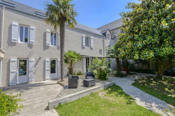 Maison 12 pièces – 503 m² environ à Saint-Joachim (ref : 77014M)