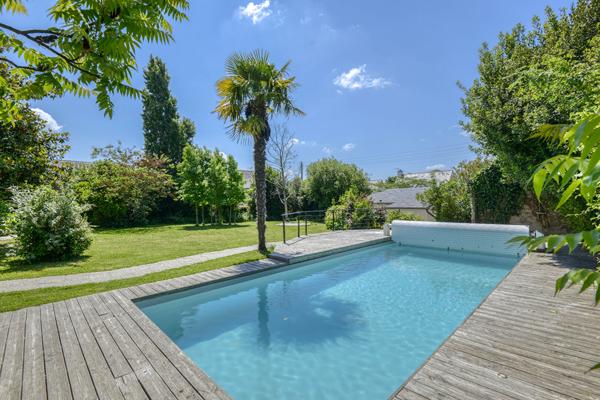 Maison 12 pièces – 503 m² environ à Saint-Joachim (ref : 77014M)
