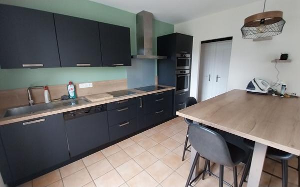 Maison à louer    4 pièces • 105,68 m2 Saint-Yrieix-la-Perche