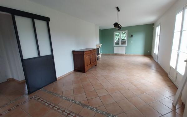 Maison à louer    4 pièces • 105,68 m2 Saint-Yrieix-la-Perche