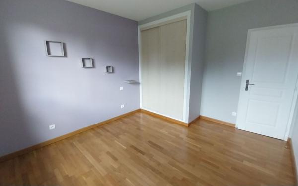 Maison à louer    4 pièces • 105,68 m2 Saint-Yrieix-la-Perche