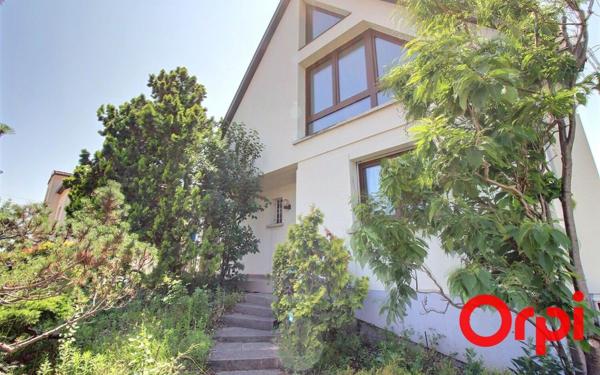 Maison à vendre    6 pièces • 130 m2 Colmar