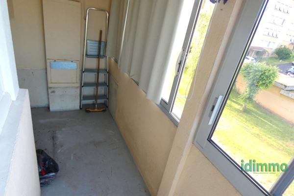 BEAU T3 VUE DEGAGEE LOGGIA GARAGE Aurillac (15000)