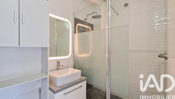 Location appartement 3 pièces 59 m² Marseille 10