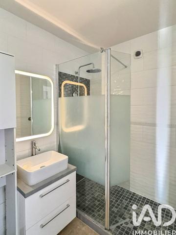 Location appartement 3 pièces 59 m² Marseille 10