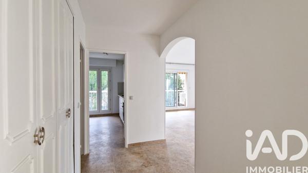 Location appartement 3 pièces 59 m² Marseille 10