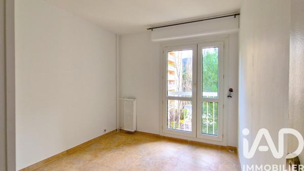 Location appartement 3 pièces 59 m² Marseille 10