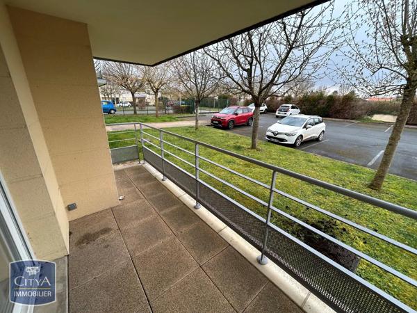 Appartement à louer 2 pièces 42.1m² Poitiers (86000)