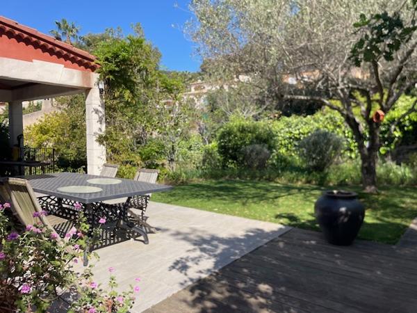 Carqueiranne (83320) Villa à vendre Carqueiranne Var.