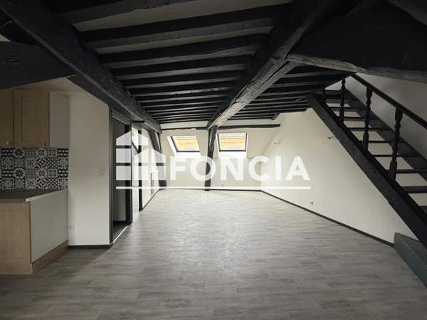 Location Appartement 3 pièces 57.83 m² - 1 3 RUE DE LA ROCHEFOUCAULD 302 Sedan 08200