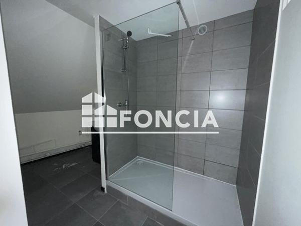 Location Appartement 3 pièces 57.83 m² - 1 3 RUE DE LA ROCHEFOUCAULD 302 Sedan 08200