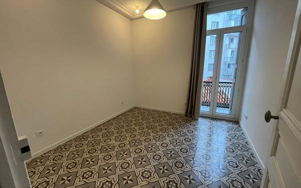 Appartement à louer    3 pièces • 48 m2 Perpignan