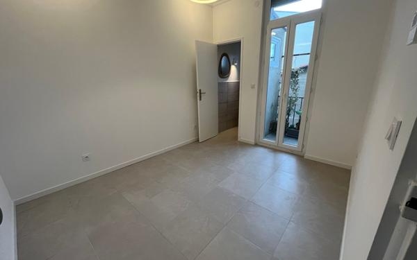 Appartement à louer    3 pièces • 48 m2 Perpignan