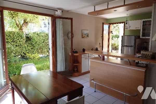 Appartement rez-de-jardin, 2 chambres, 65m²