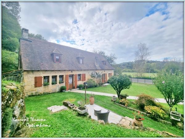 Propriété 10 pièces 231 m² avec gîte et piscine