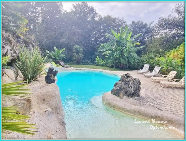 Propriété 10 pièces 231 m² avec gîte et piscine